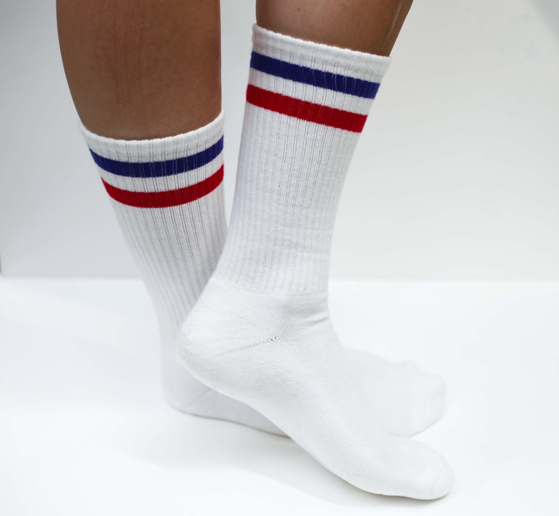 Chaussettes sport avec semelle en tissuéponge BLANC/BLEU-ROUGE